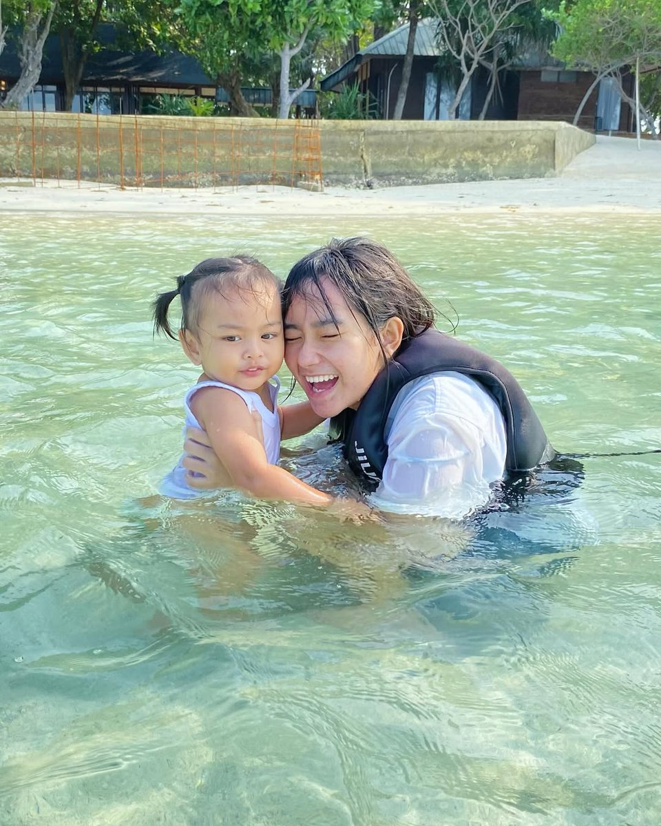 Den_Daeng tweet media