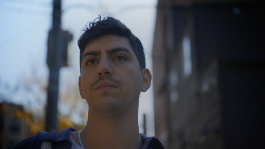 DrewRowsome's tweet image. It's Not You, It's Me: Chicago - searching for love without losing one's gay mind drewrowsome.blogspot.com/2026/04/its-no… #realityTV #LGBTQ #documentary #IBDFF #SecondGlanceProductions #relationships #mentalhealth #INYIM