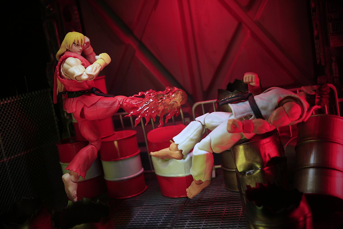_Glasseater's tweet image. Street Fighters no!! Pick better places to fight the price of gas is already too high!!!!
Resin printed out some simple oil barrels, in various states of destruction!

#resinprint #3dprint #streetfighter #toyphotography #actionfigures