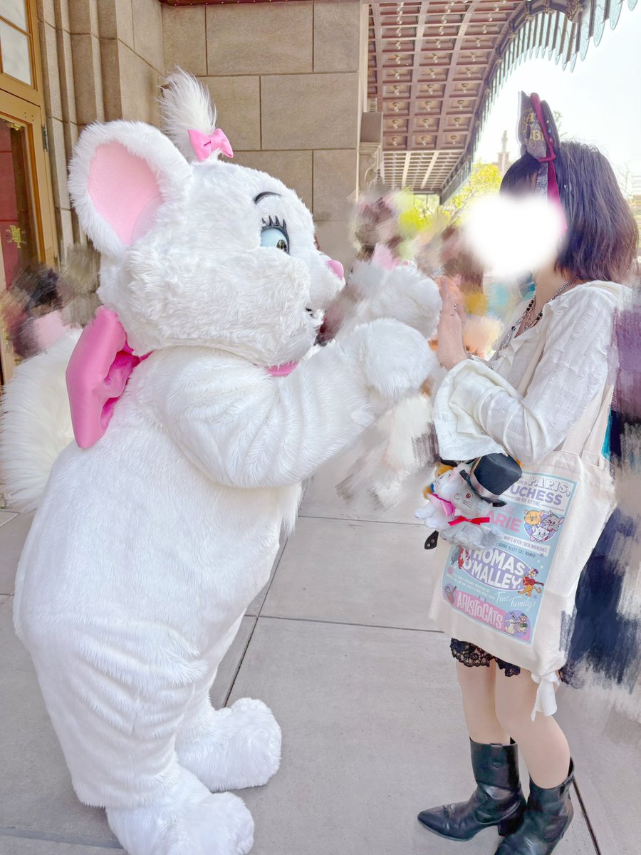 𝐂𝐨𝐟𝐟𝐞𝐞🎀 tweet media