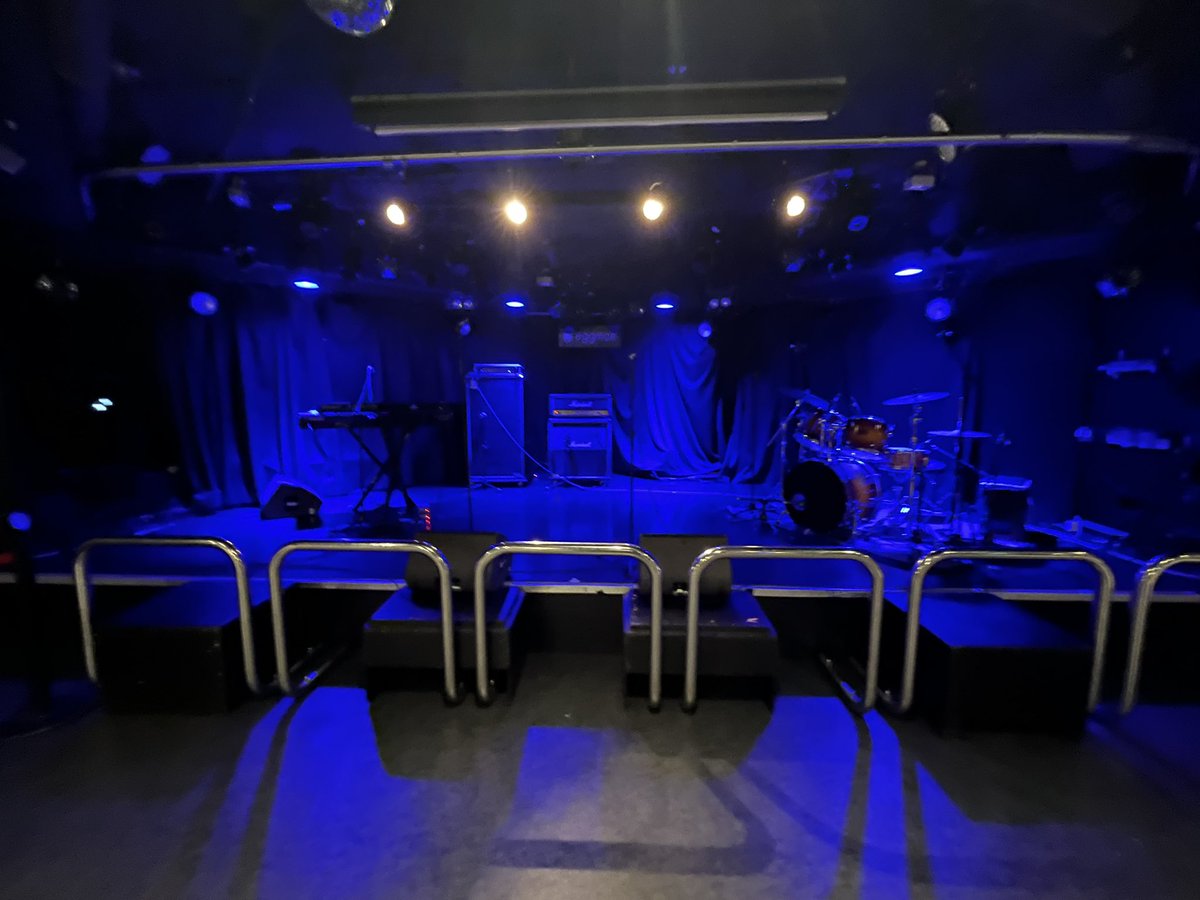 mhiro08141's tweet photo. ちぃ〜す❤️
渋谷エッグマンに到着しました。
ゆりえるのLive楽しみです。
@Yuriel_official 
#ゆりえる https://t.co/6lOugGVtTp