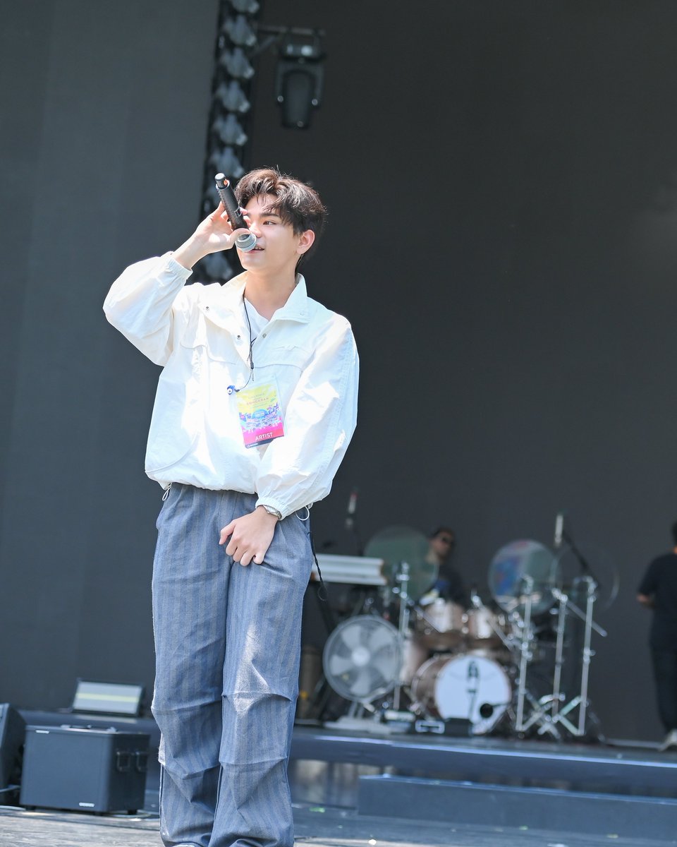 SUPERFLUIDFEST's tweet image. Testing… 1 2 3 🎤 Are you READYY !?
แวะมาเช็คเสียงกันหน่อย ไหนใครรอดูวงอะไรบ้าง 🫣

See you at SUPERFLUID

#SuperFluid
#SuperFluid2026
#KingPowerSongkran2026
#4NOLOGUE
#ForPeopleForCulture