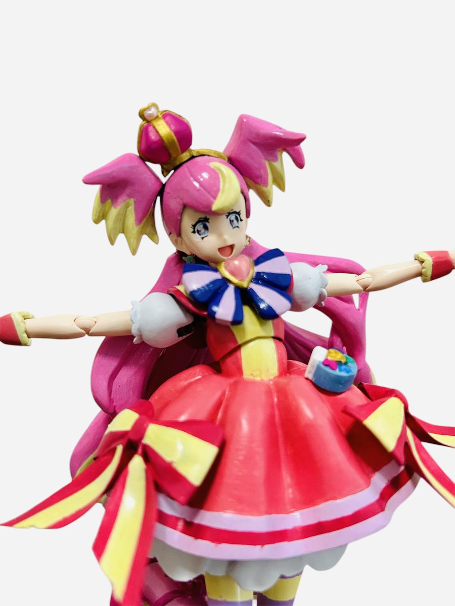 みんな大好き素敵な世界！
「 #キュアワンダフル 」
いっしょに遊ぼ♪

#わんだふるぷりきゅあ
#precure
#30MS
#プラモデル

苦節半年かかった作品です！
ガンダム以外のプラモは素組のスレッタ以来初でしたが、思い入れのあるワンダフルが形に なって嬉しい気持ちがいっぱいです！