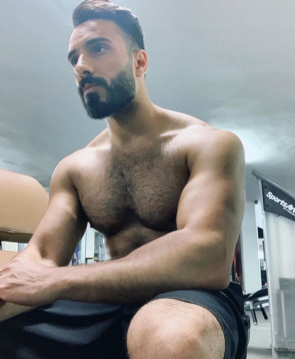 Arab_Male_Celeb's tweet photo. المغني الفلسطيني #ليث_ابوجودة 😍😏
#LaithAbuJoda https://t.co/wwS6dEOYJ8