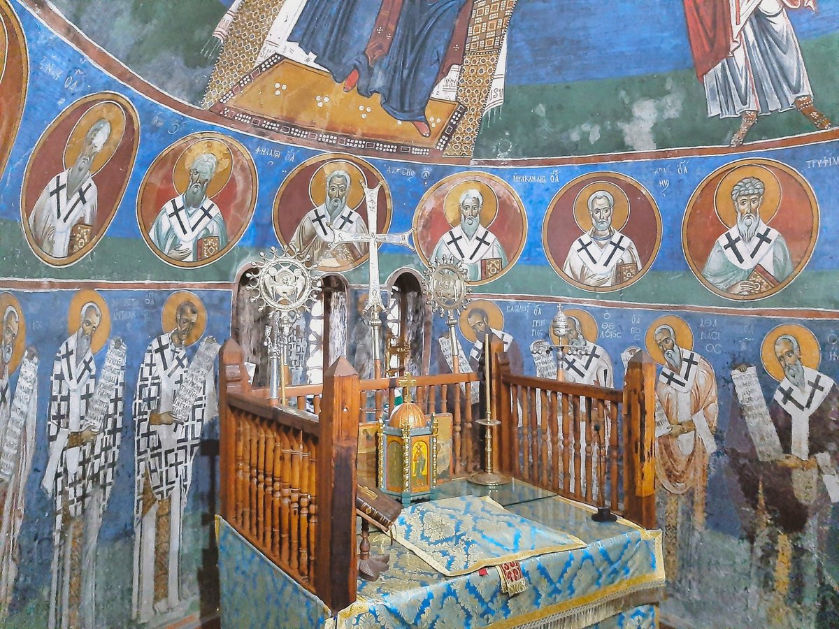 Románico en España tweet media