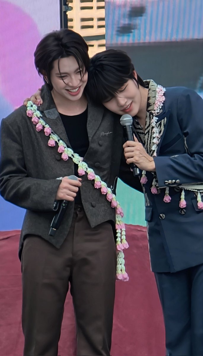 PaPlearn (พาเพลิน) tweet media