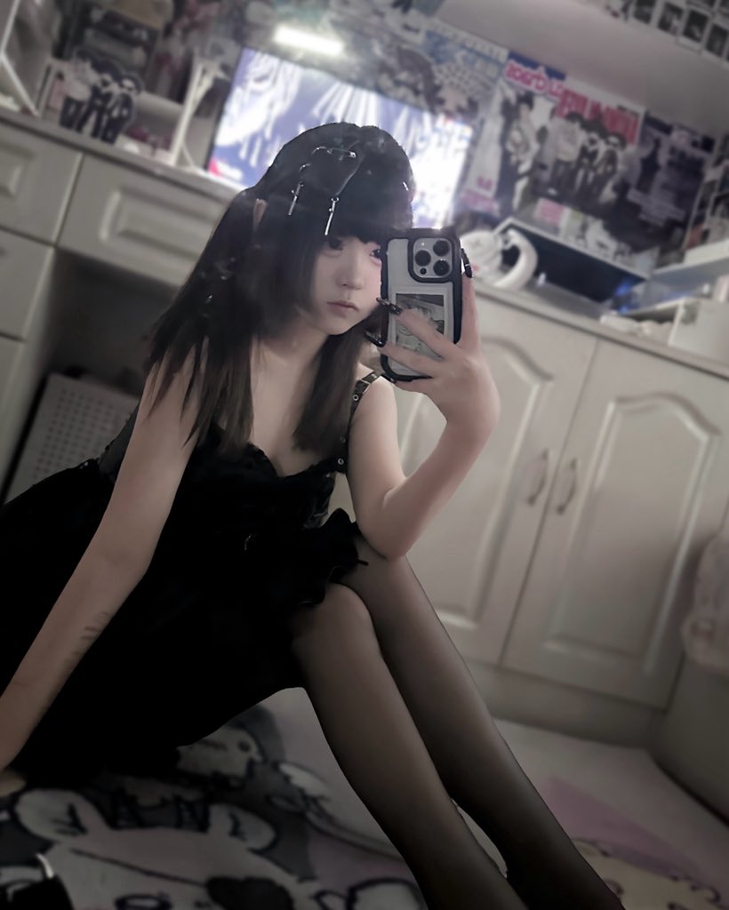 喜欢的人要及时吃掉 tweet media