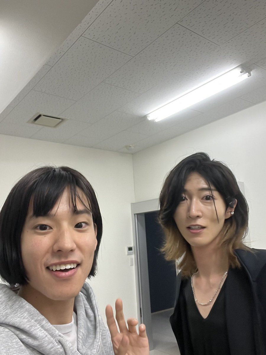 モナキ tweet media