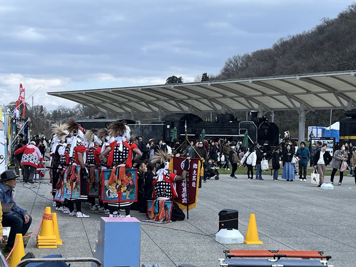 gomenmachi's tweet photo. 北藤根鬼剣舞さん公演
お囃子と踊り手の一体感がありチーム力を感じた時間でした。
夕方からの練習では師匠から沢山アドバイスをいただき、剣舞の深さを今一度感じまさした。
今週も終日鬼剣舞でした笑
＃御免町鬼剣舞 https://t.co/7fE1Un9Npl