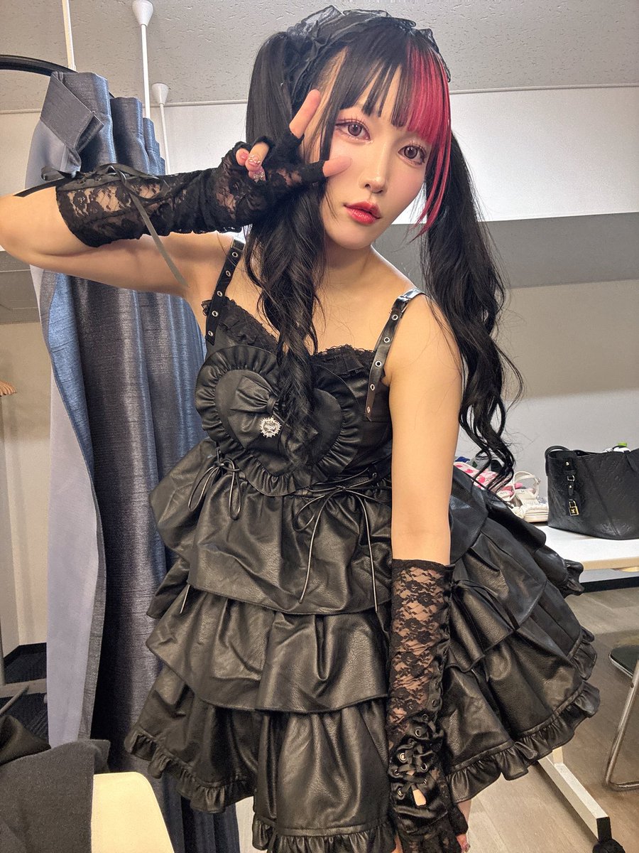 伊藤麻希 Maki Itoh tweet media