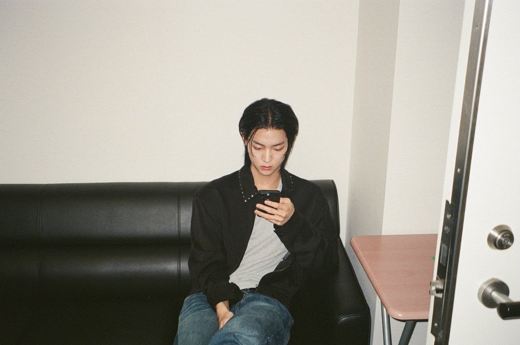 260412 us on film 🎞

#TNX #은휘 #HWI #티엔엑스