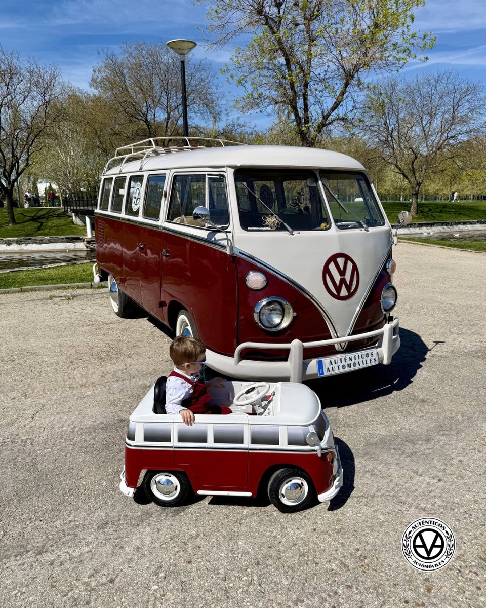 autenticosautos's tweet photo. Para todos los públicos y edades, tenemos una kombi 👶🏼🚐🥰

#babycar #van #minivan #bus #camper #vwt1 #vwlovers #bodasmadrid #vwvan #kombi #split #bulli #classiccars #family #retrocars #cochesclasicos #vwcalifornia #carlovers #nice #equipoa #vwkombi #legend #autenticosautomoviles https://t.co/0892QuokLg