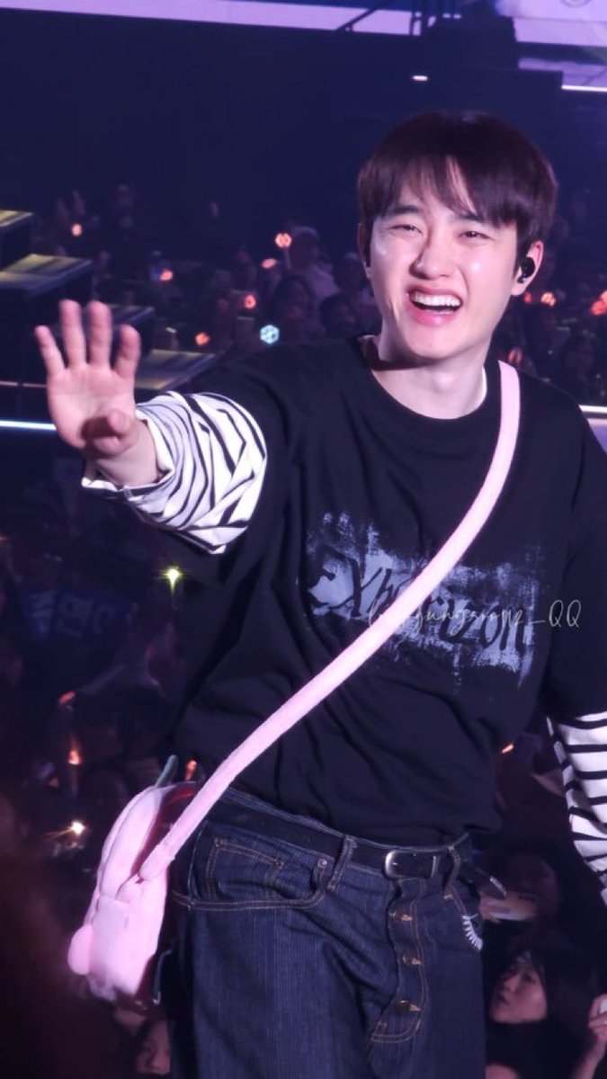 ชอบรอยยิ้มของคยองซูจังเลย 😊💖