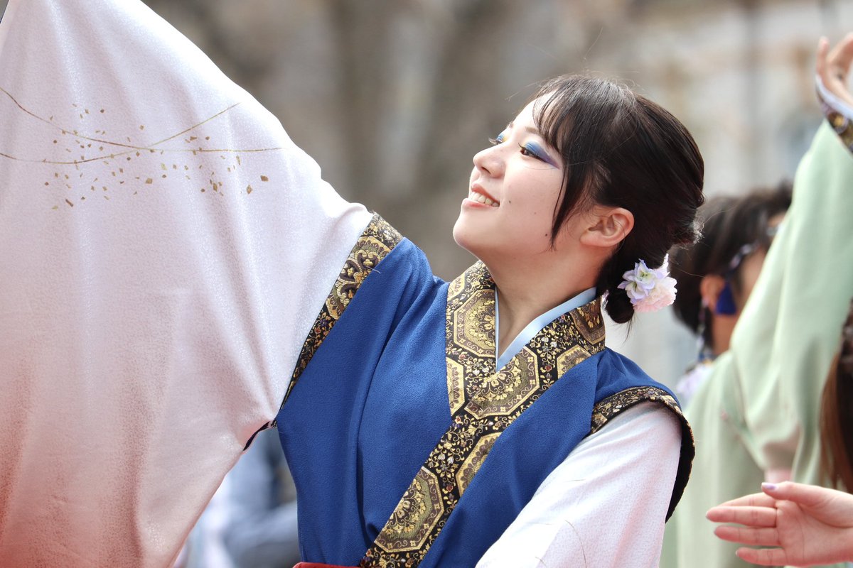 flower_melody38's tweet photo. 京都さくらよさこい 2026
彩ノ京 -ハナノミヤコ- さん
『昏々と(コンコント)』

またこうして撮らせていただけて嬉しいです✨

可愛いりすさんの姿を思い出しながら、今はぐっと大人っぽい表情や、やさしい笑顔も見せてくださっていて、思わず見入ってしまいました🌸

#彩ノ京
#さくよさ https://t.co/QywOnUPLnG