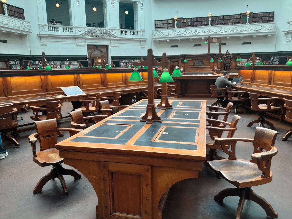 newsatsix1986's tweet image. When Dad and I stepped into this library space in November 2025, we were in absolute awe of how beautiful and huge the place was. We sat at the desks just like Helen did and walked the whole span of the room, making yet another #TheNewsreader dream of mine come true! ❤️📚🌟