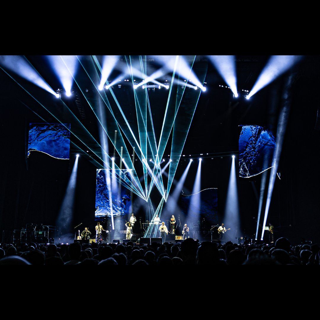 wearejames's tweet image. SO much energy in the room last night. Thank you Liverpool for a really special gig 🙏 Love Is The Answer. NBL x

📷 IG: paulwdixonphotography
#LoveIsTheAnswer #Liverpool #LiveMusic