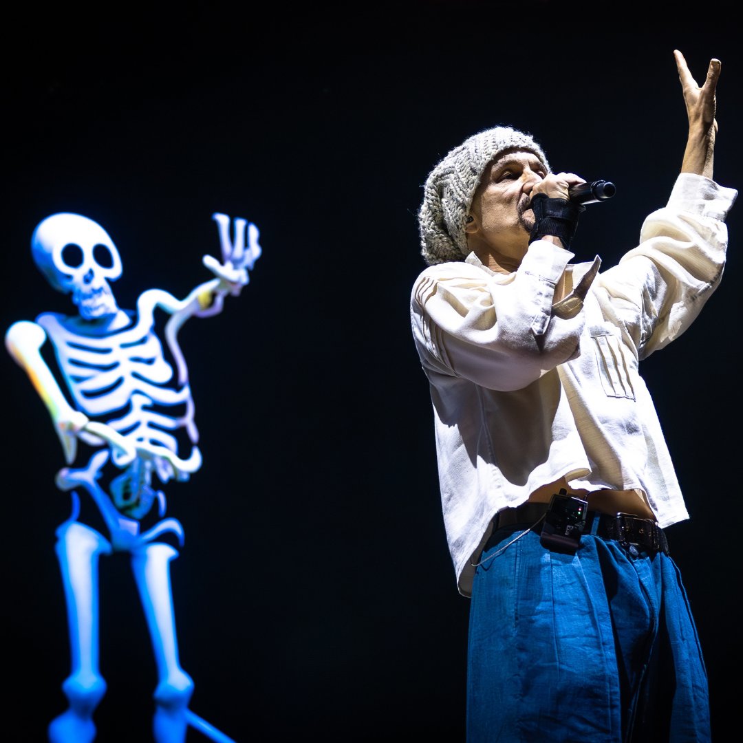 wearejames's tweet image. SO much energy in the room last night. Thank you Liverpool for a really special gig 🙏 Love Is The Answer. NBL x

📷 IG: paulwdixonphotography
#LoveIsTheAnswer #Liverpool #LiveMusic