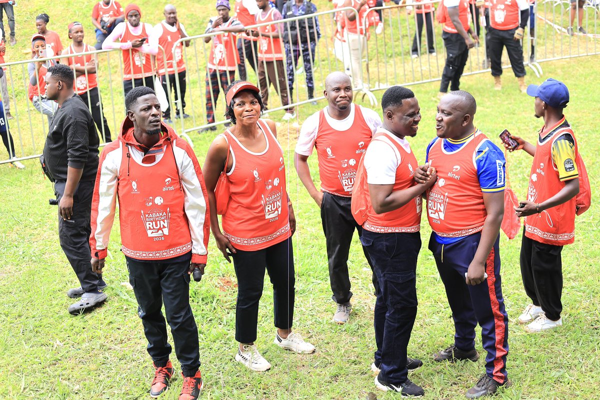 Godie_luyos's tweet photo. Leero netabye mu misinde egyikulembera amazaalibwa ga Kabaka #KabakaBirthdayRun2026, egibadde ku mulamwa  gwokutangira  akawuka ka Siriimu eri omwana omuwala.

Yogayoga Ayi Ssaabasajja okutuuka Ku mazaalibwa go ag'emyaka 71 Egy’ekitiibwa! 
Wangaala Ayi Omutelegga! https://t.co/K91ozFGXTp