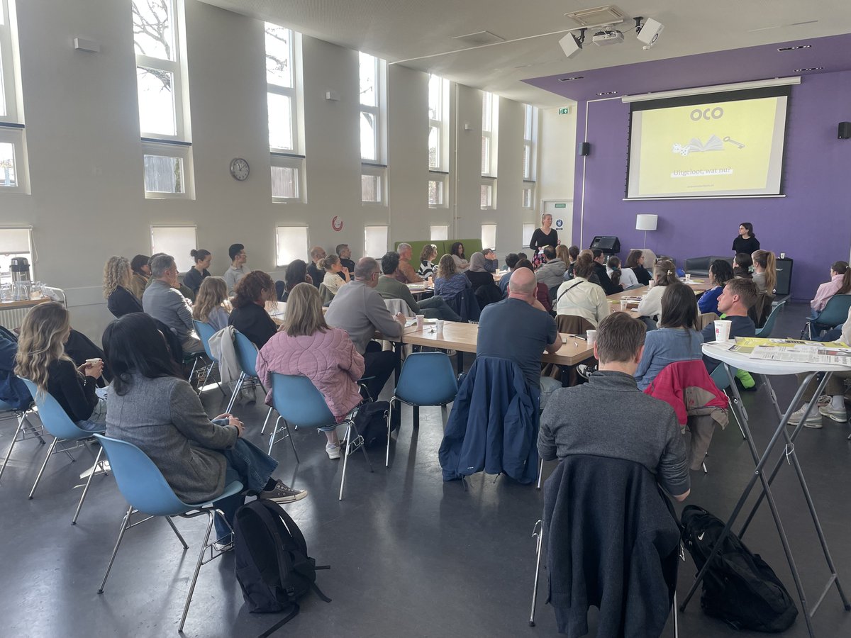 StichtingVSA's tweet photo. Sinds 2017 organiseert VSA een informatiebijeenkomst voor ouders van uitgelote kinderen. Dit jaar ligt de organisatie in handen van ⁦@OCO_020⁩ 🙏 De opkomst is groot (namens > 55 uitgelote kinderen). VSA is uiteraard aanwezig #groep8 #brugklas #uitgeloot https://t.co/53w2A4o8zf