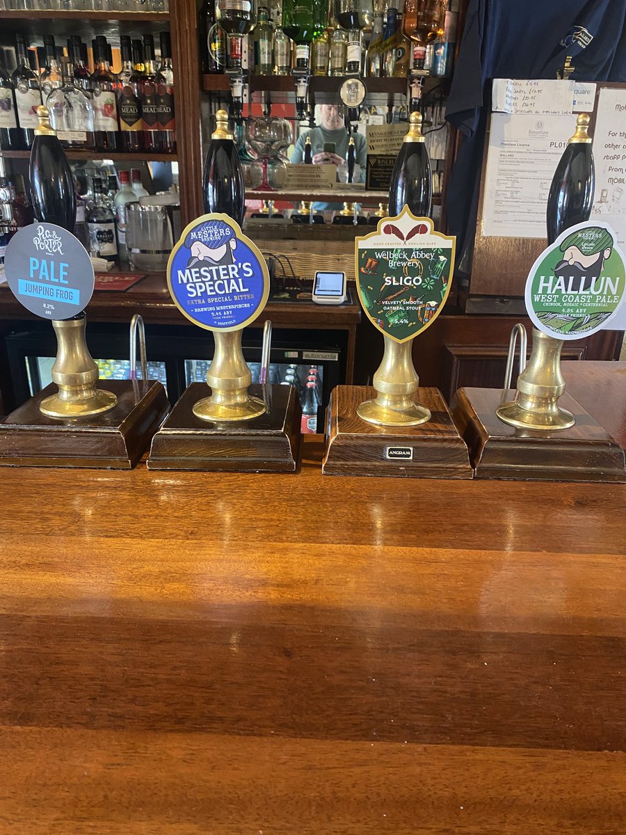 Mallard_Worksop's tweet image. #RealAle on Sunday:
@PigAndPorter Jumping Frog
@WelbeckAbbeyBry Sligo
@LMBrewing Hallun &amp;amp;
@LMBrewing Mester’s Special
Plus ciders from @thatchers_cider &amp;amp; @lilleyscider 
Card payments accepted
Outdoor seating available
Open 12-10.30pm