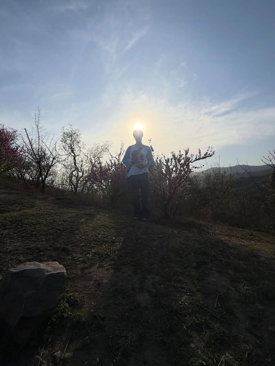 NexT1DEINTLFD's tweet image. 04/12/26 Omar 🦖 IG Update (1/3)

🪺
🔗:instagram.com/p/DXBqRV2gZjR/…

#NexT1DE #NT1 #OMAR #TangOmar #tOmar #NexT1DE_OMAR