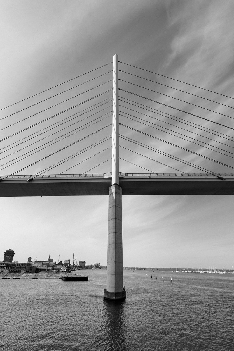 maxeconrad's tweet image. Pillar of a cable-stayed bridge || Pfeiler einer Schrägseilbrücke #stralsund #rügen #bridge #blackandwhitephotography #photography