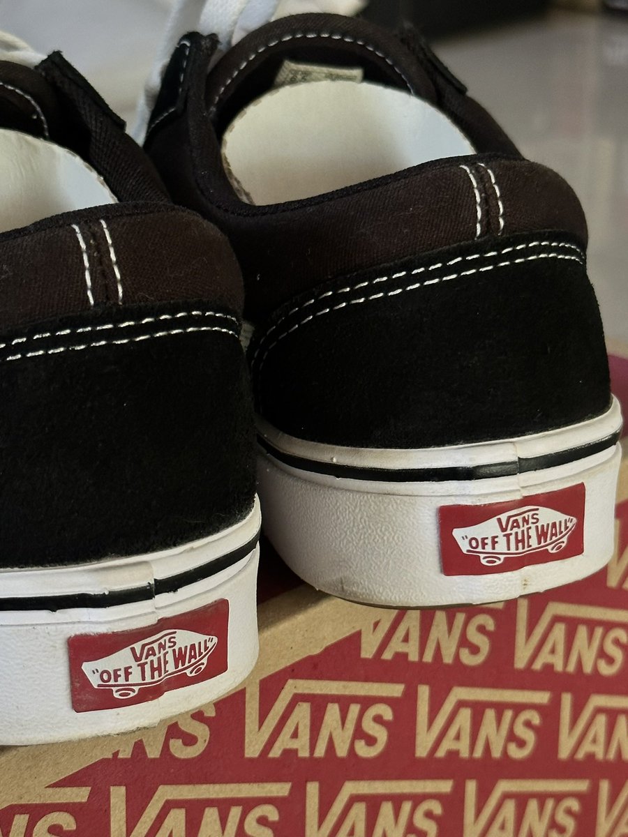 merqliz's tweet photo. ส่งต่อ vans old school 1,000
ไม่เคยใส่เลย เก็บจนจาเก่าแล้วค้าบ
dm ต่อรองราคาด้าย ⭐️
#ส่งต่อมือ2 #ส่งต่อเสื้อผ้ามือสอง #ส่งต่อรองเท้า #ส่งต่อเสื้อผ้า #ส่งต่อเสื้อผ้ามือสองราคาถูก #ส่งต่อvans https://t.co/G806XHC7fB
