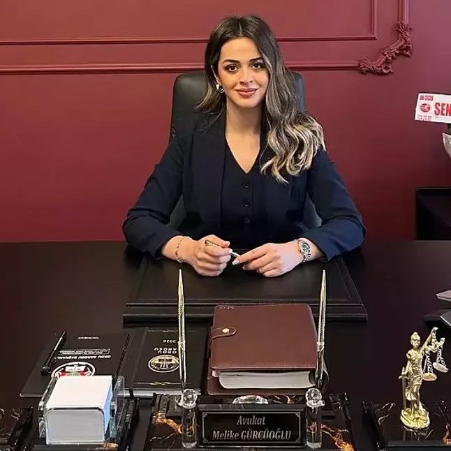 Hayatını kaybeden emekli öğretmen Coşkun'un davasını, son mezun ettiği öğrencilerinden avukat Melike Gürcüoğlu savundu.