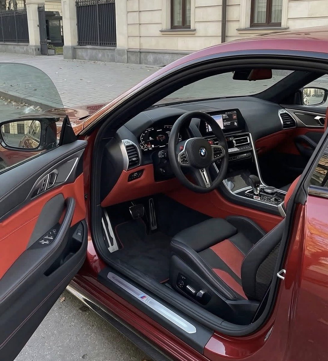 Car Grails tweet media