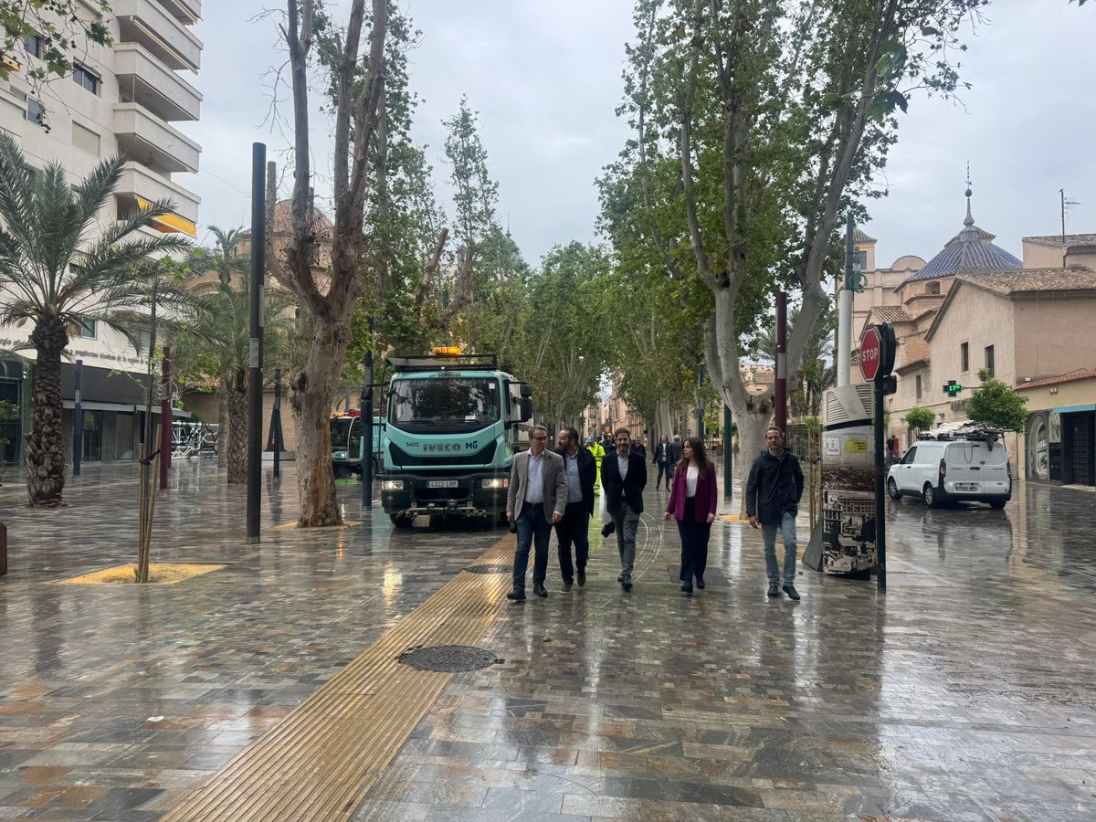 AytoMurcia's tweet photo. 📢 El operativo especial de limpieza culmina con éxito tras un Entierro de la Sardina multitudinario.

https://t.co/HGNpZbU6vT https://t.co/nZKJ1HVlnK