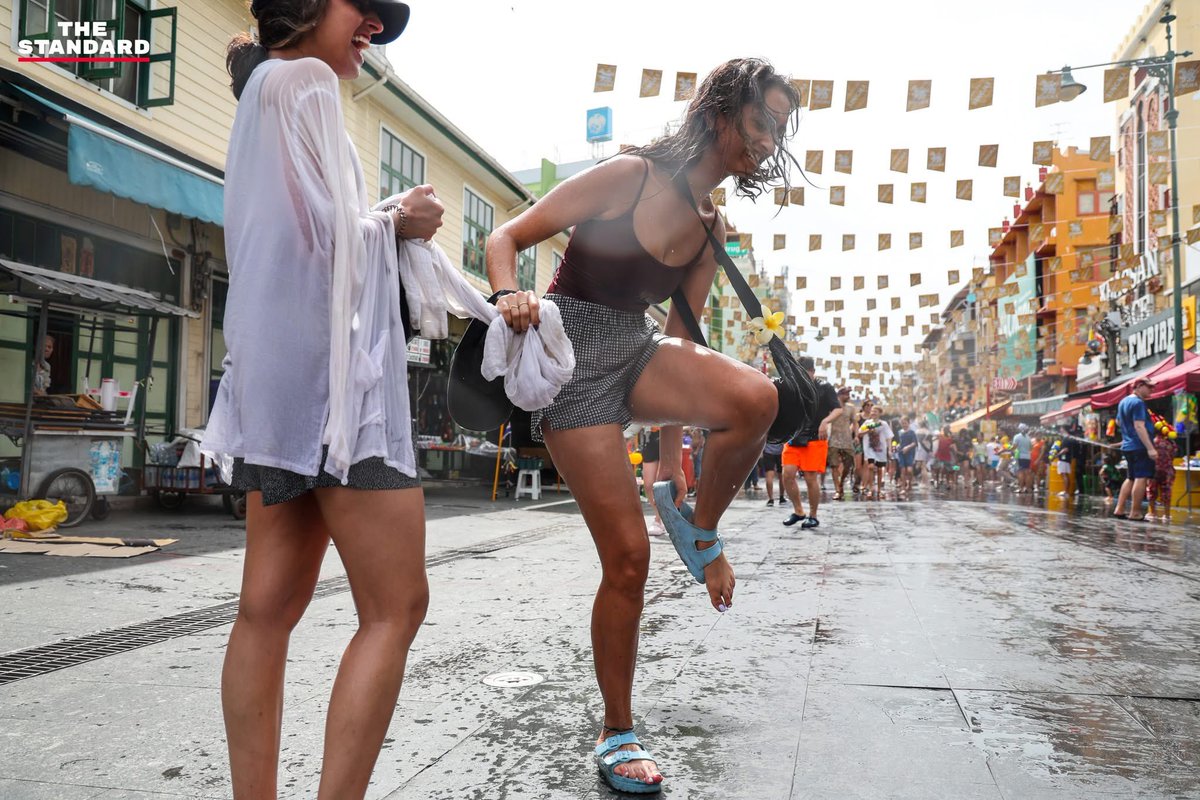 •บาร์จเฉยๆ• tweet media