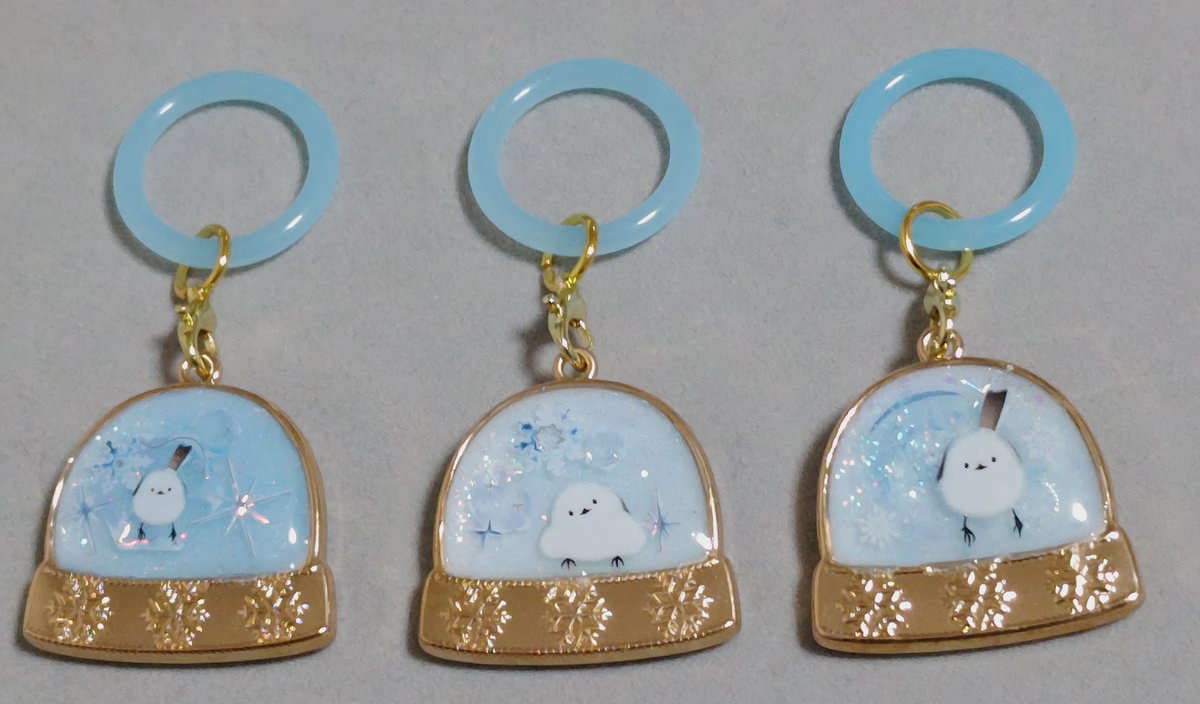 アンブレラマーカー3点　シマエナガ　雪の欠片verも、完成！
次回の、おでライ沖縄は、3面クルクル什器の1面全部アンブレラマーカーになりそう(⁠◍⁠•⁠ᴗ⁠•⁠◍⁠)
初めてだから、需要あるかドキドキです