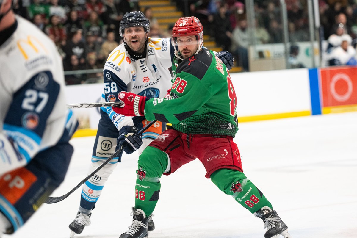 officialEIHL's tweet photo. Tonight | #EIHL

@cardiffdevils 🆚 @covblazehockey (Agg.: 2-1)

🏆 Elite League Playoff QF, Second Leg
⏰ 1700
📺 https://t.co/eKjeBrEHW0
🎟 SOLD-OUT
📊 https://t.co/wFsp3I2E4A https://t.co/2FwQl12NeN