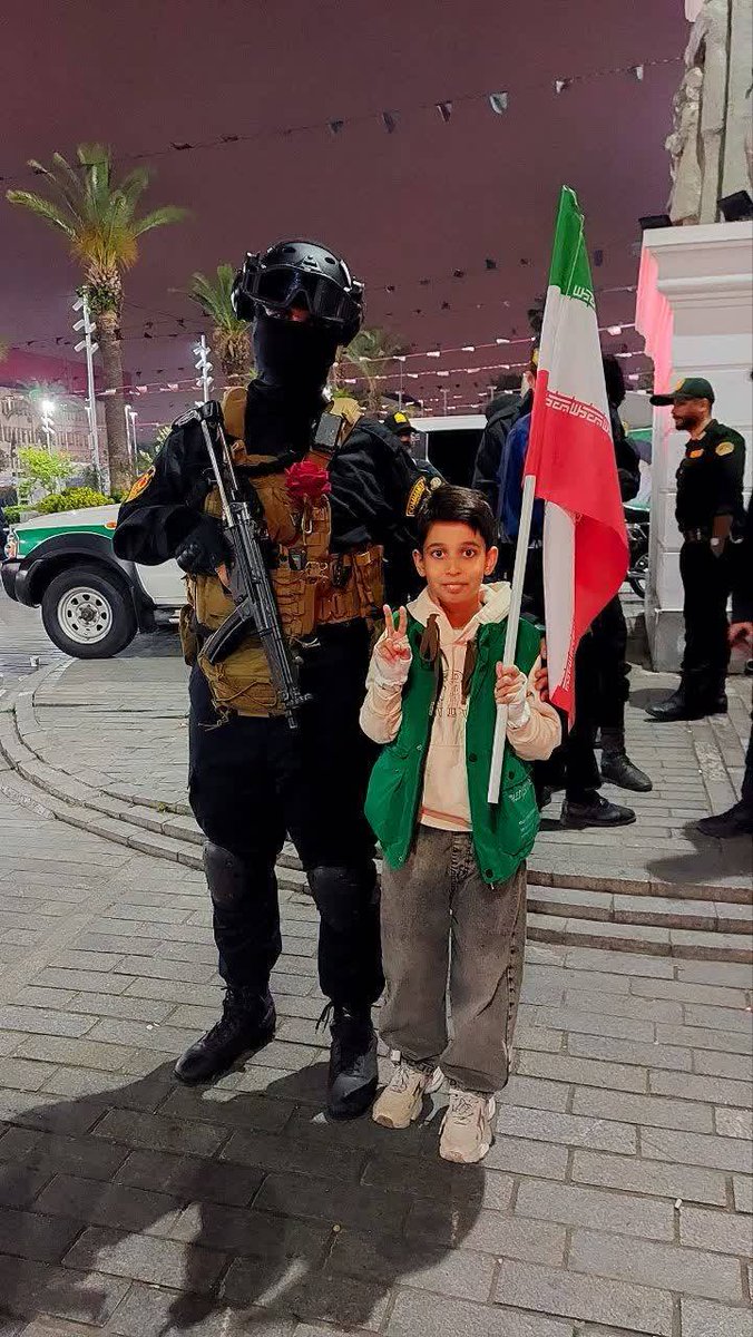 نرگس خلیلی tweet media