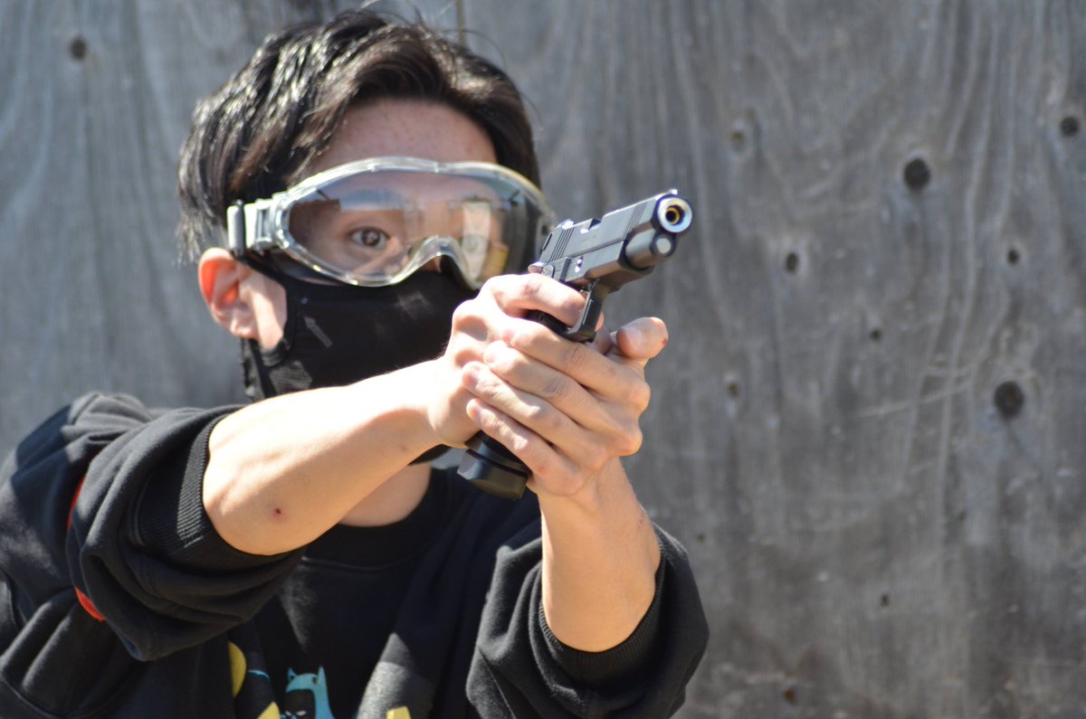 11&amp;12

天気も最高で最高のプレイヤーさん達でメディック戦ぶん回し定例会でした👍

皆さんHACK☺︎︎︎︎さんのアパレルはサバゲーにも普段使いでもカッコイイですぜ❁⃘*.ﾟ☺︎ ⌣̈⃝ ❁¨̮ ⌣̈⃝ *.ﾟ❁⃘

またのご参加お待ちしております☺︎︎︎︎

photos.app.goo.gl/FxY66XZrDK7nt9…