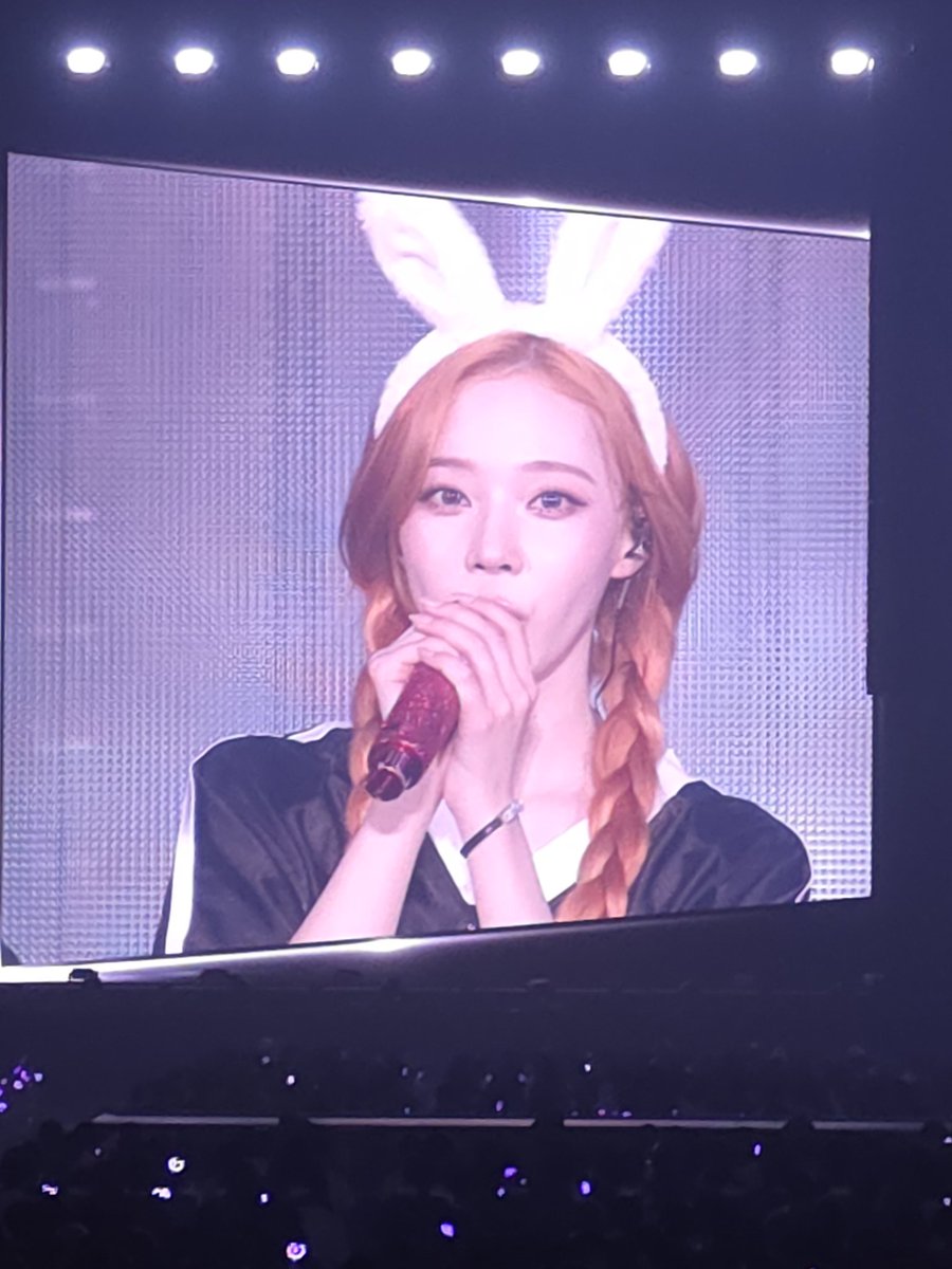 겨울별 tweet media