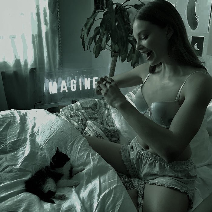 * 𝘛𝘏𝘌 𝘊𝘜𝘙𝘚𝘌𝘋 𝘖𝘕𝘌 .ᐟ tweet media