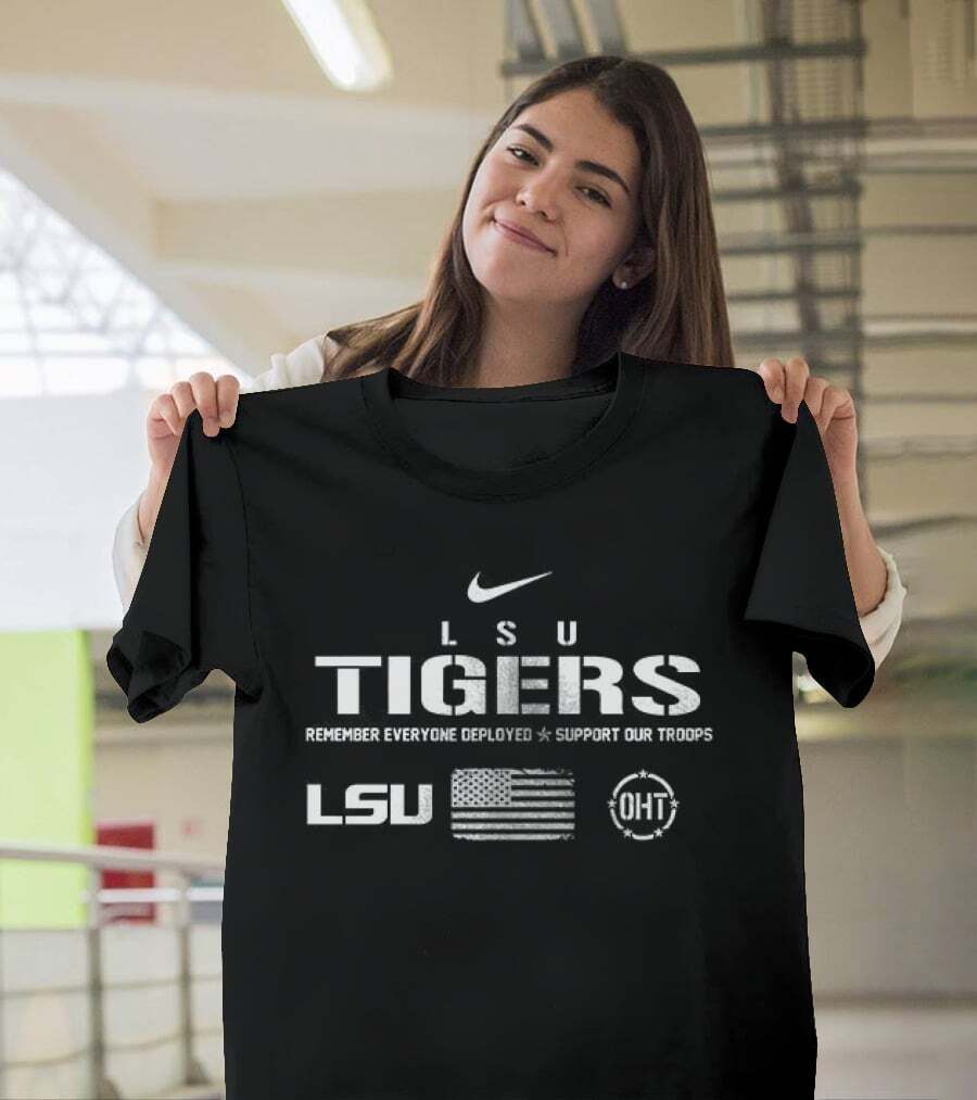 shirtkaya's tweet image. A simple question: How do you show support for our troops? This LSU Tigers tee really gets me every time—nothing like wearing something that honors those who serve. shirtkaya.com/product/t-shir…

#LSUTigers #SupportOurTroops #OHT #Nike #USAFlag