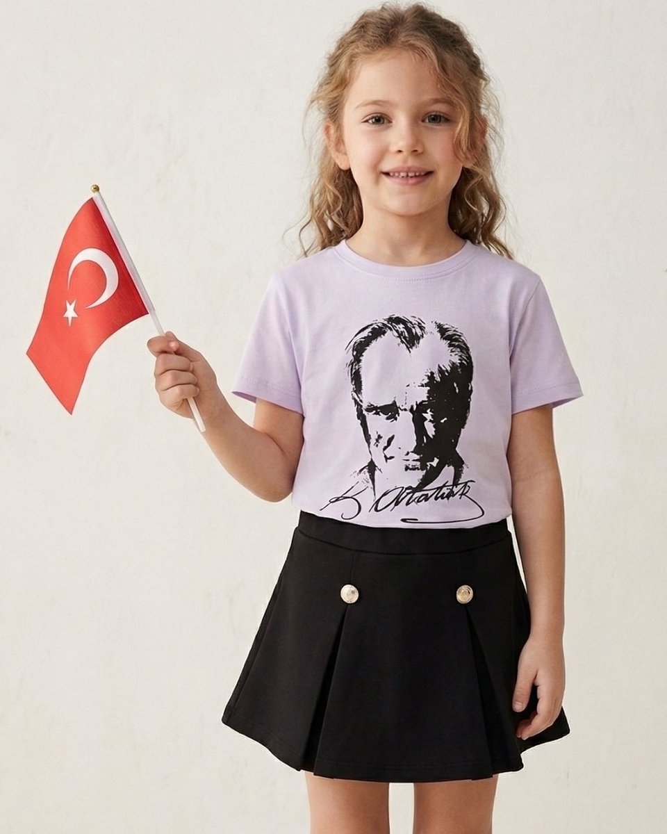 ozdilekavm's tweet image. Miniklerin 23 Nisan heyecanı 🇹🇷

Funfair, bayram kutlamaları için hazırladığı kombinleriyle Özdilek Mağazalarında ve Özdilekteyim’de.

#Funfair #23NisanCoşkusu