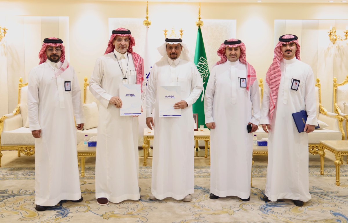 غــرفــة أبــهــا tweet media