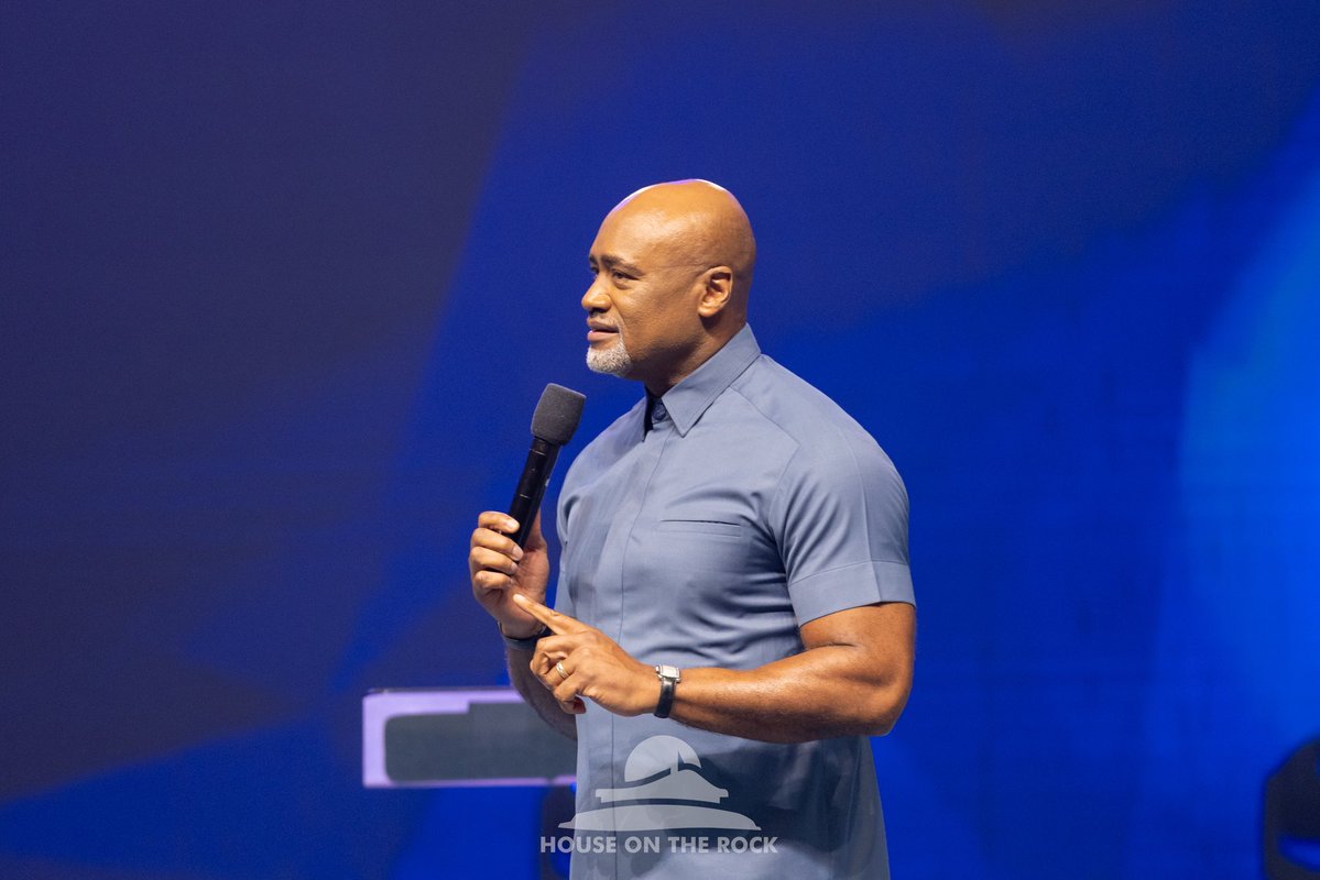 HouseOnTheRock's tweet image. Your mindset determines your direction in life.

Your mentality is the operating centre of your being. What you feel and think will influence what you do.

#HOTRService
#HOTROnline
#SundayService
#HouseOnTheRock