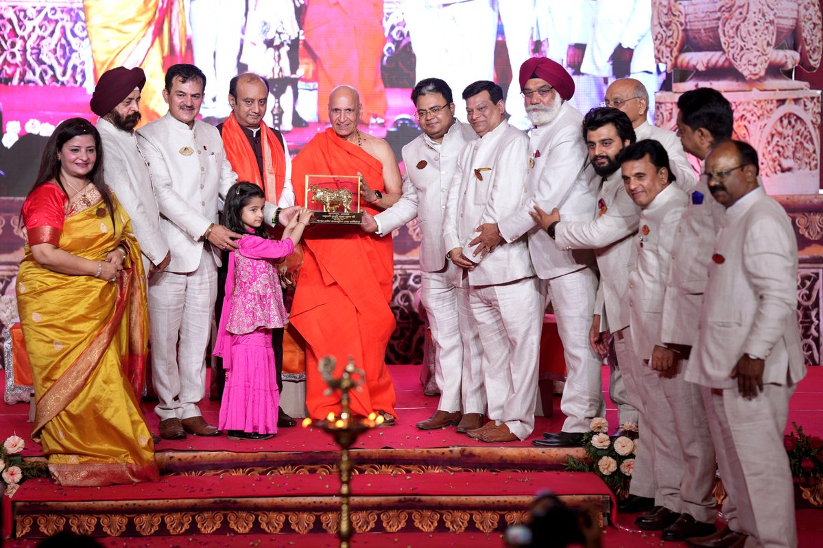 Bharat Yoga tweet media