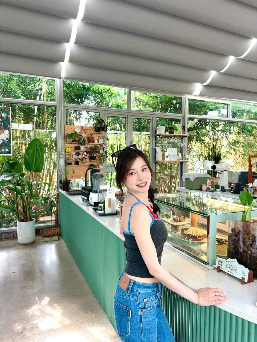 小陈（银行职员） tweet media