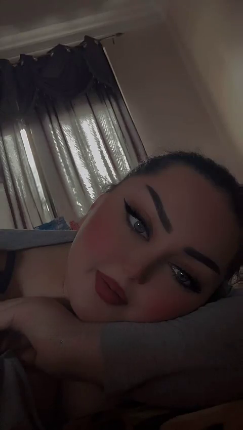 Sidra Shah🍯🐝 tweet media
