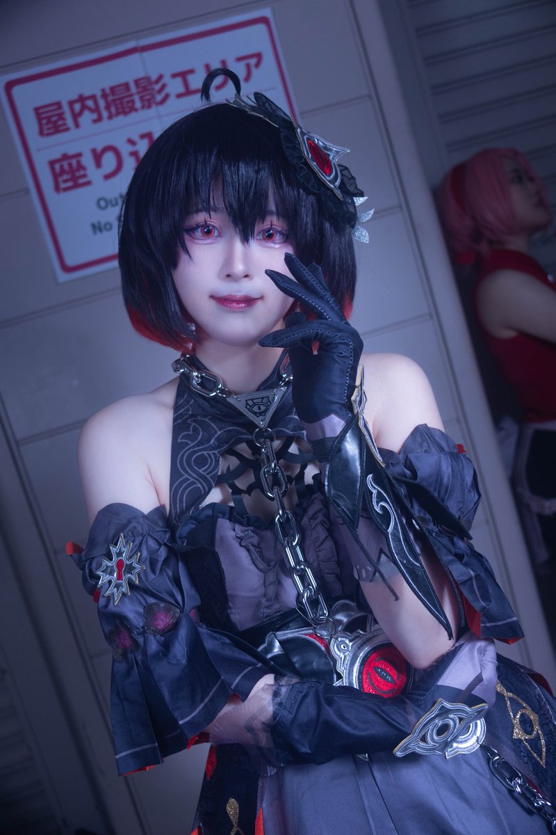 PSYは写真とります tweet media