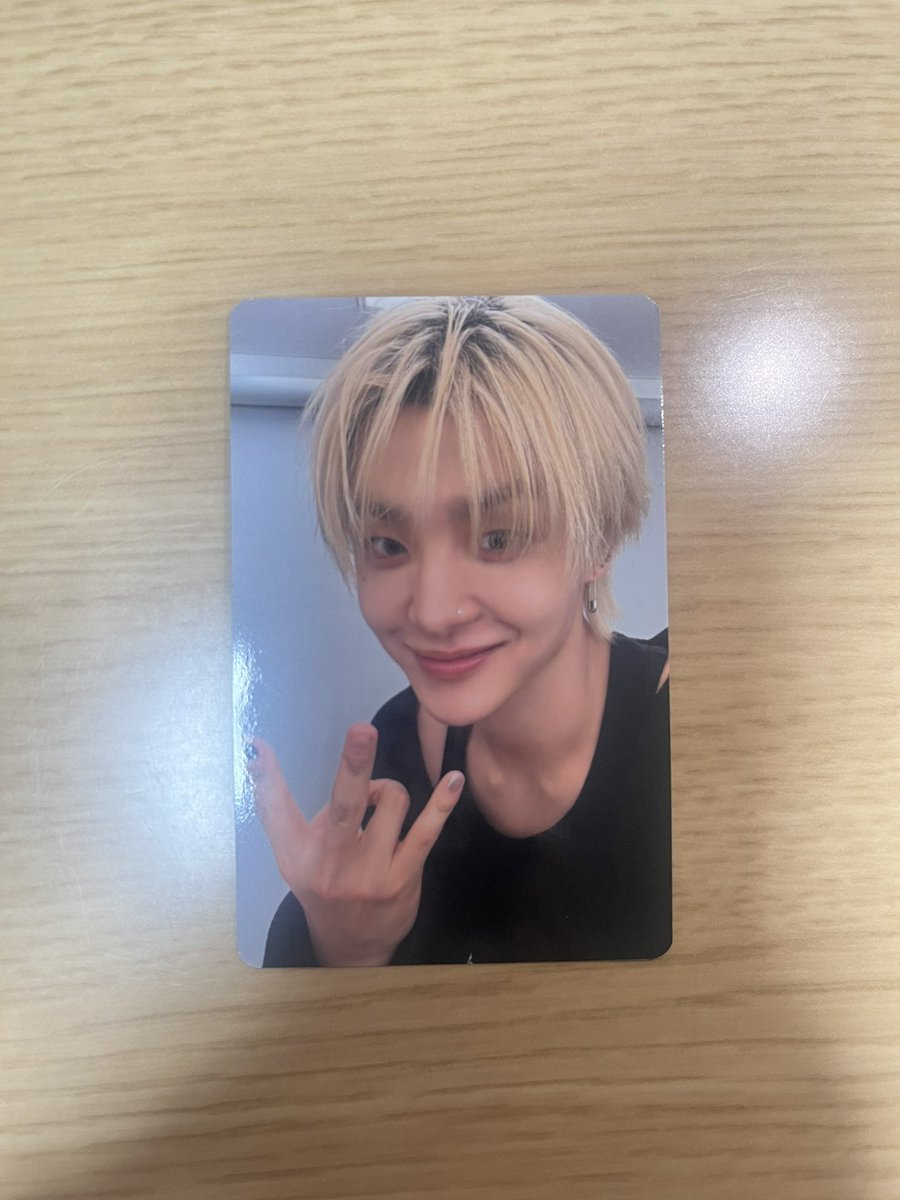 c_snydiii's tweet photo. TREASURE ViVi タワレコ 特典 トレカ 交換

譲)ジフン

求)ジュンギュ

郵送希望です📮
お気軽にお声がけください🙇‍♀️

 #treasure交換 https://t.co/V4Jr8BeLL8
