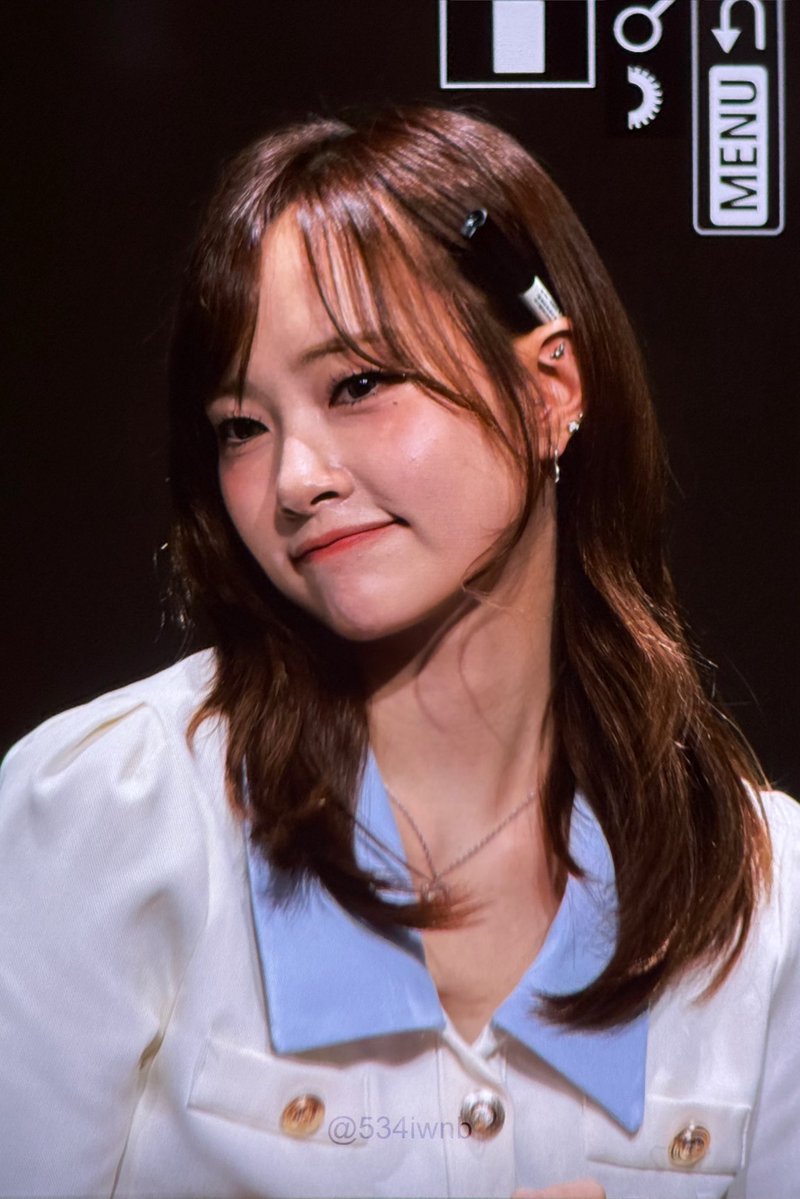 260412 에어뮤직 대면팬싸 pre

그미 심심해요😗

#첫사랑 #CSR #금희 #GEUMHEE