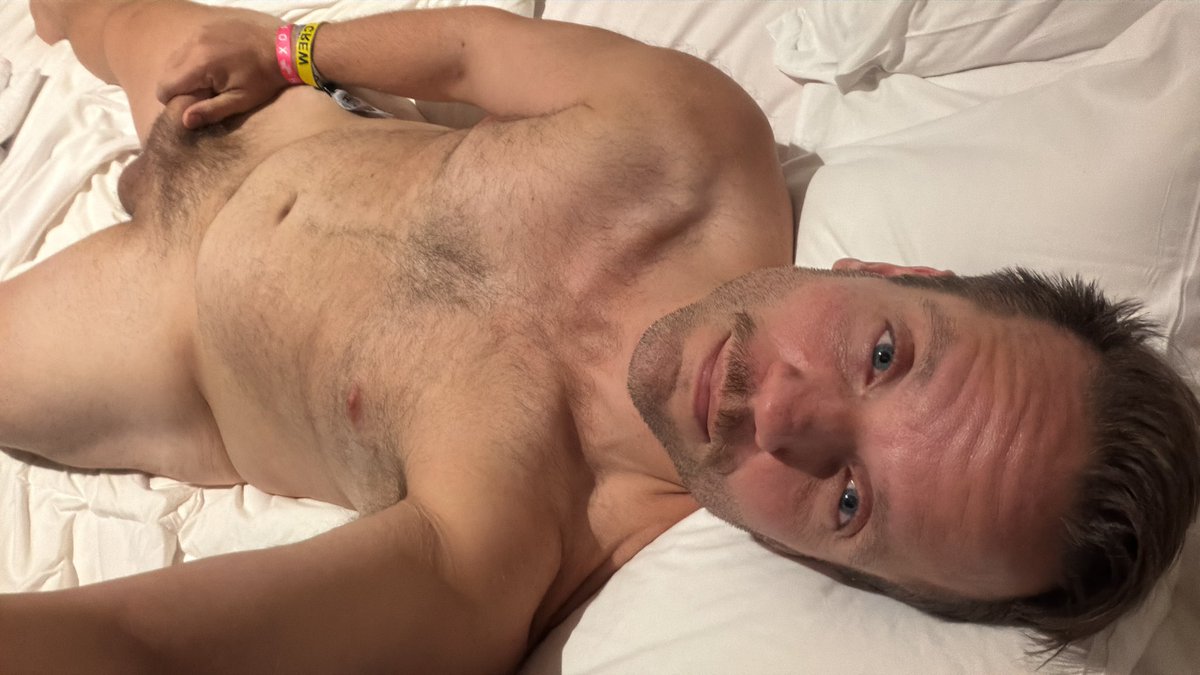 Now everything’s off and I’m turned on 😈 are you?