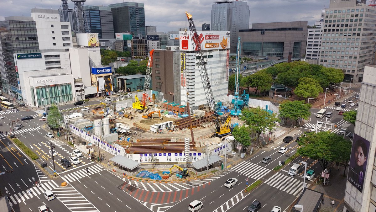 axio8032's tweet photo. 名古屋市中区
栄広場→ザ・ランドマーク名古屋栄

1枚目：2022.06.29（工事着工前）
2枚目：2023.04.08
3枚目：2024.06.09
4枚目：2026.04.11（竣工後） https://t.co/rKfacKeZ6r