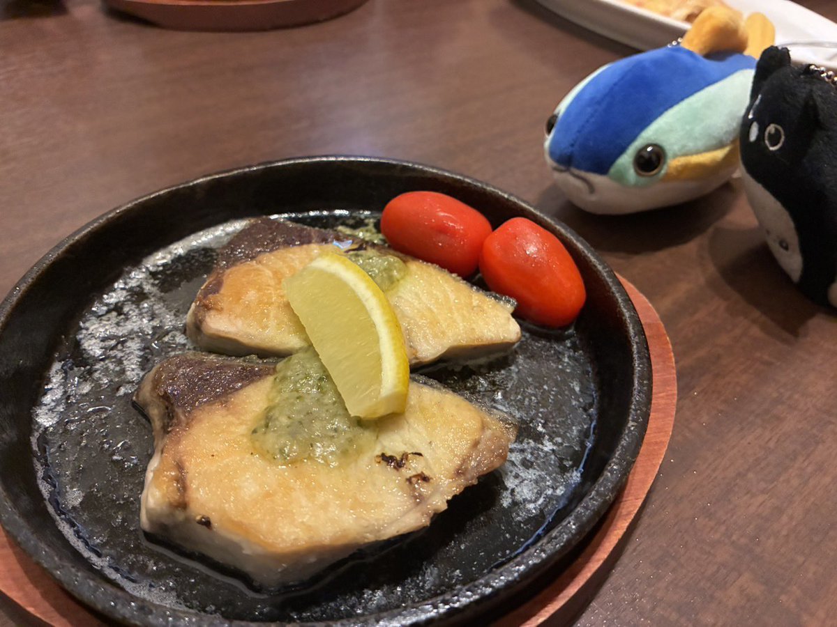 ブリ、世界だよ tweet media